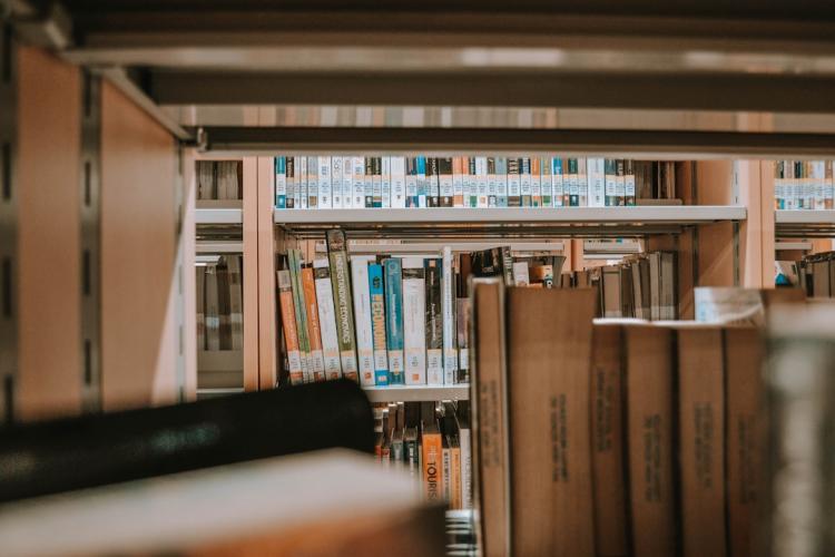 photo 1613899209236 ea0496f96180cropentropycstinysrgbfitmaxfmjpgixidMnwxNDA1NTd8MHwxfHNlYXJjaHwyOXx8dW5pdmVyc2l0eXxlbnwxfDB8fHwxNjc0Njg4OTk2ixlibrb 4.0.3q80w1080